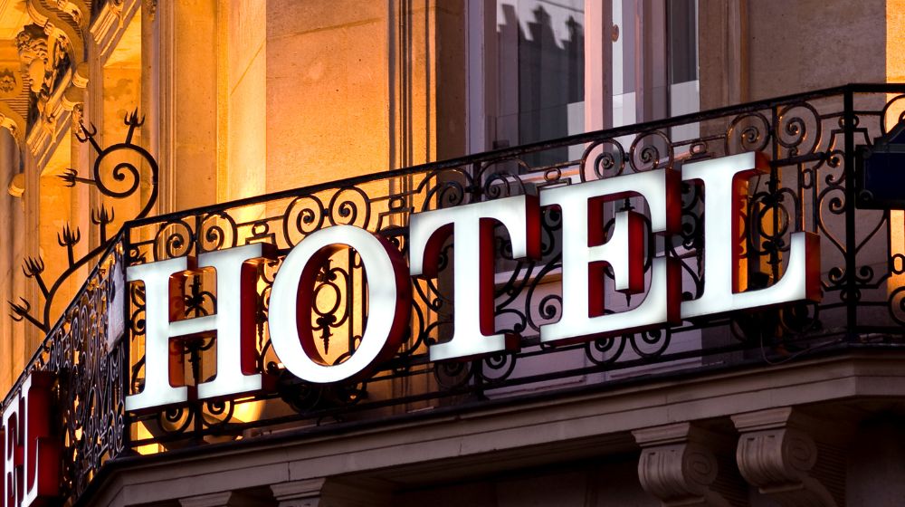 Hotel Social Media Marketing Strategies - Social Media Marketing for Hotels